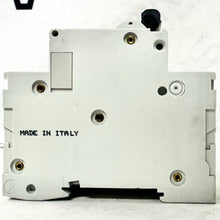 Load image into Gallery viewer, Merlin Gerin 25831 Multi 9 C60N C16 Circuit Breaker 16A 415V DIN Rail MG258314
