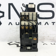 Load image into Gallery viewer, (Lot 5) Siemens 3TB40  9A Contactor Relay 3-Pole 600V 120VCoil 0AK6 2NC/2NC 2
