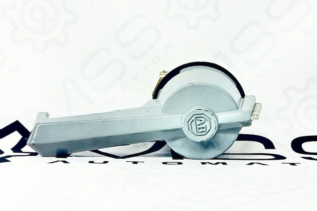 Allen-Bradley Z-33898 Disconnect Switch Handle Assembly — original stock photo 1