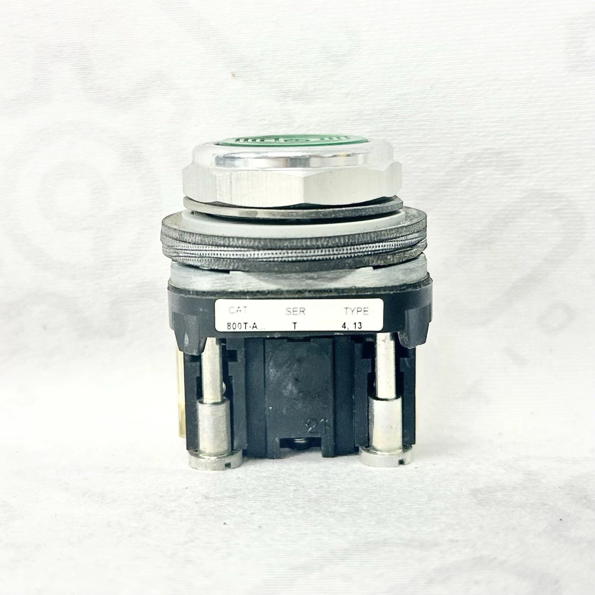 Allen Bradley 800T-A — original MSS product photograph
