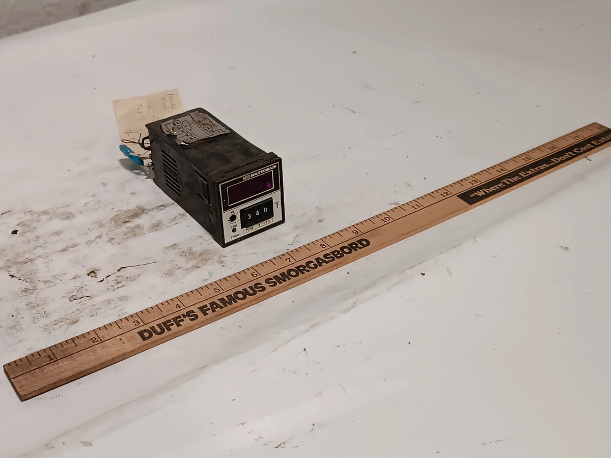 Slautterback T300 temperature controller — representative reference-unit photo; confirm actual unit configuration and condition.