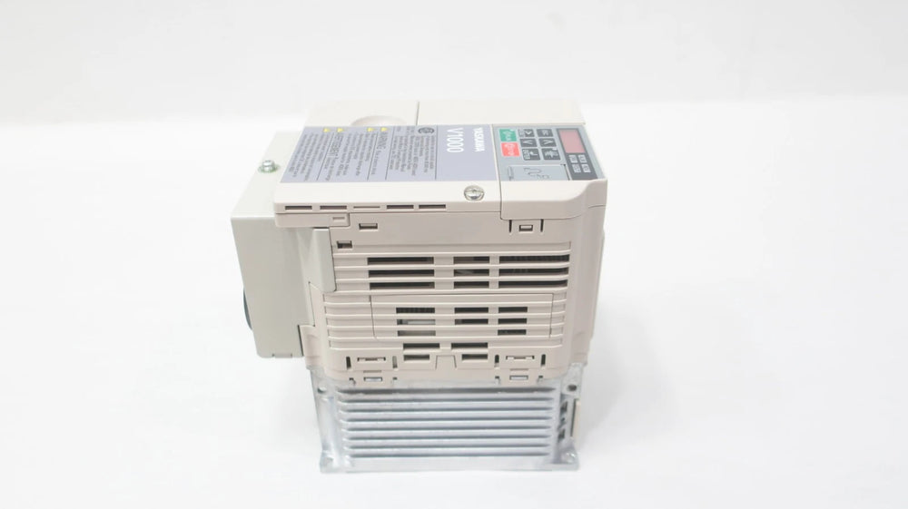 Yaskawa CIMR-VU4A0009FAA V1000 drive — model reference photograph showing keypad, ventilation and heatsink