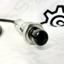 Load image into Gallery viewer, OMEGA PX409-015G5V Pressure Transducer 0-5VDC 2m6
